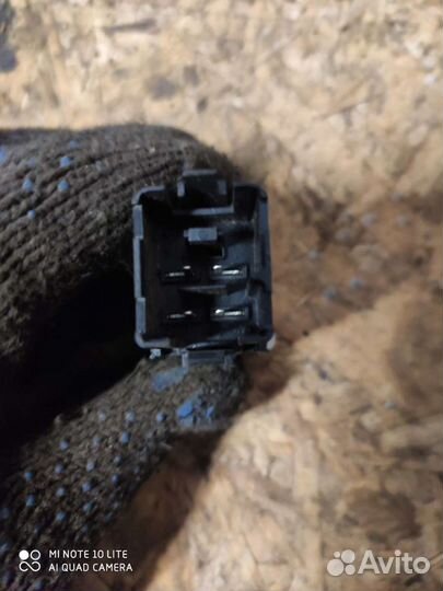 Кнопка аварийной сигнализации джетта 5 гольф5