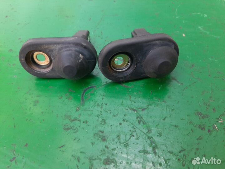 Концевик двери (шт.) передний Lifan Solano седан