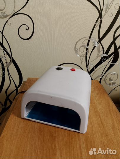 Ультрафиолетовая лампа