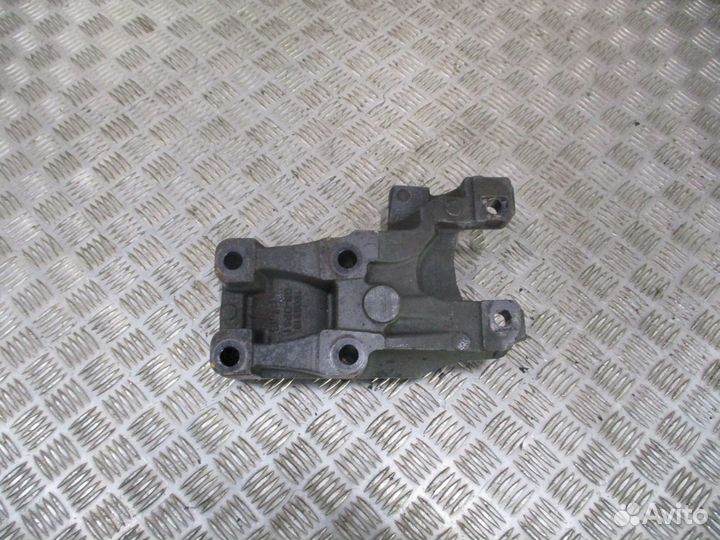 Кронштейн крепления переднего стабилизатора DAF 19