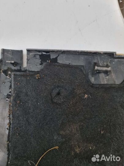 Крышка декоративная двигателя М273 Mercedes W221