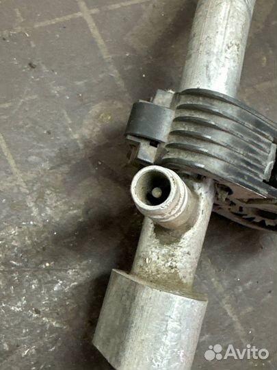 Трубка кондиционера Mercedes W251 R