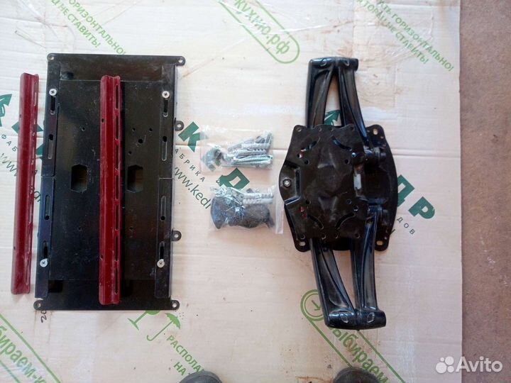 Кронштейн для крепления телевизора и рекл.щитов