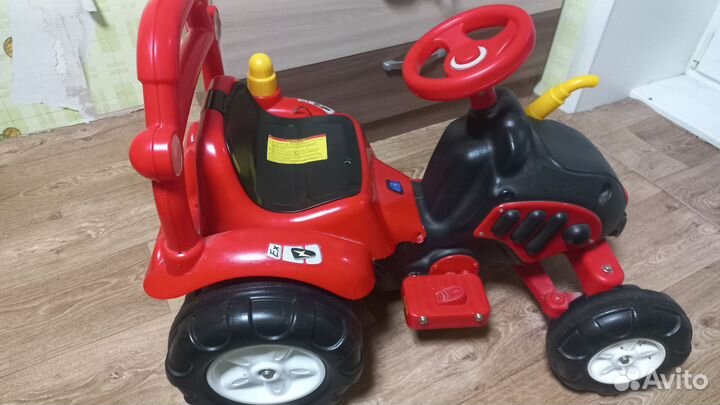 Детский трактор электрический