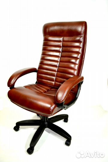 Компьютерное кресло с высокой спинкой новое