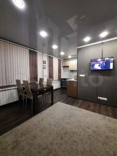 2-к. квартира, 61 м², 5/5 эт.