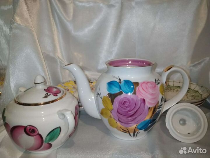 Бульонницы, чайники, сахарницы, блюдца