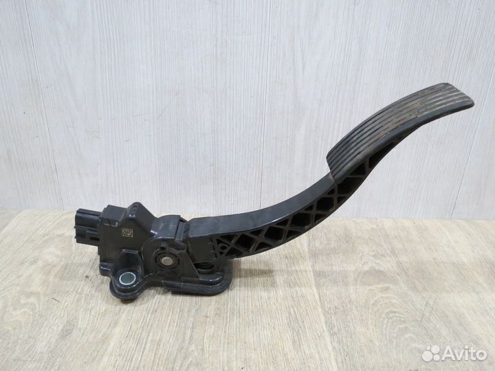 Педаль газа Mitsubishi Lancer 10