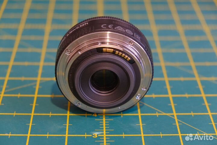 Объектив Canon EF-S 24mm f2.8 STM