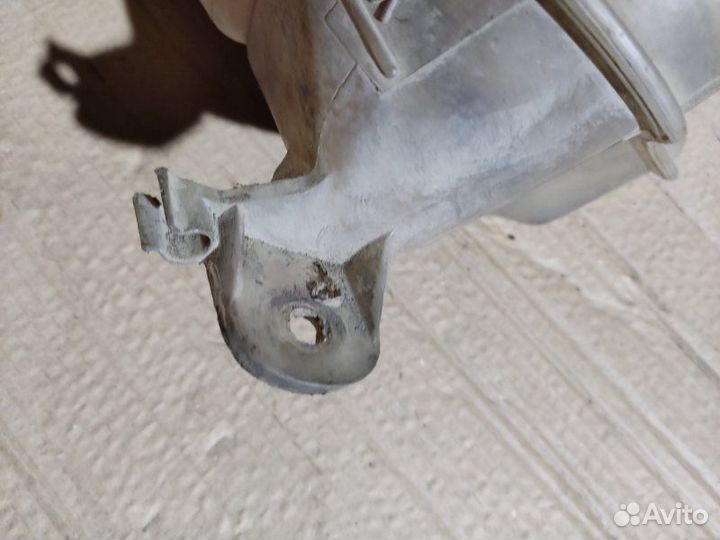 Бачок расширительный Ford Mondeo 2 лифтбек 1.8I