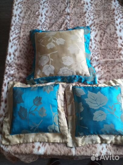 Покрывало и подушечки