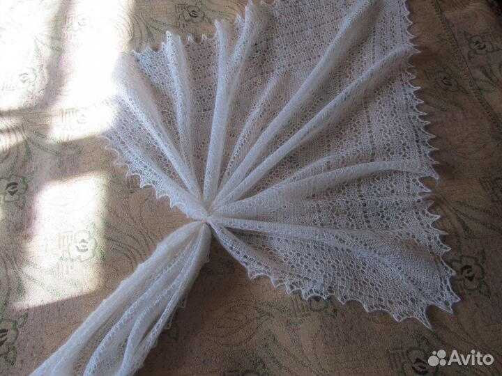 Оренбургский пуховый платок ручная работа