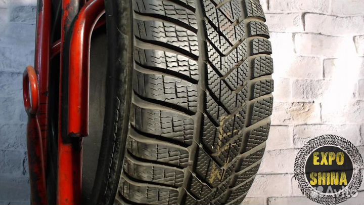 Pirelli Winter Sottozero 3 235/45 R18 98V