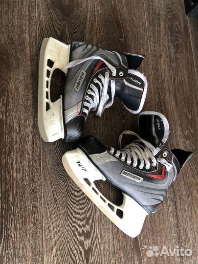 Коньки хоккейные бауер