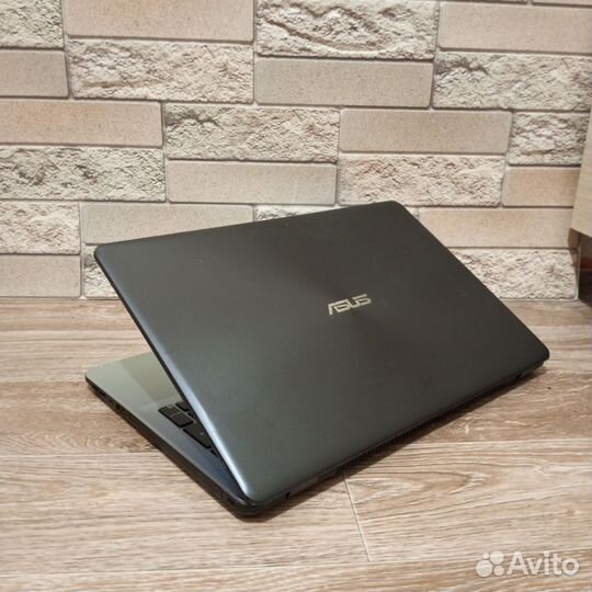 Игровой ноутбук asus i3-7100U/8gb/nvidia 940MX