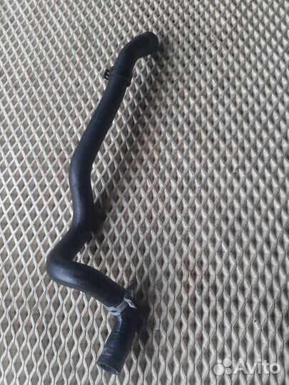 BMW E60 E63 Патрубок системы охлаждения