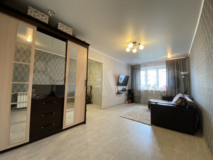 2-к. квартира, 44 м², 1/3 эт.