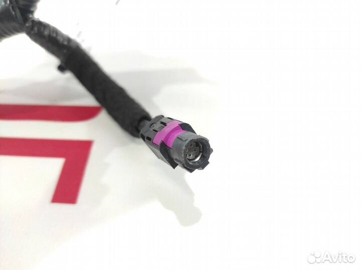 Разъем (фишка) проводки Tesla Model X 2019