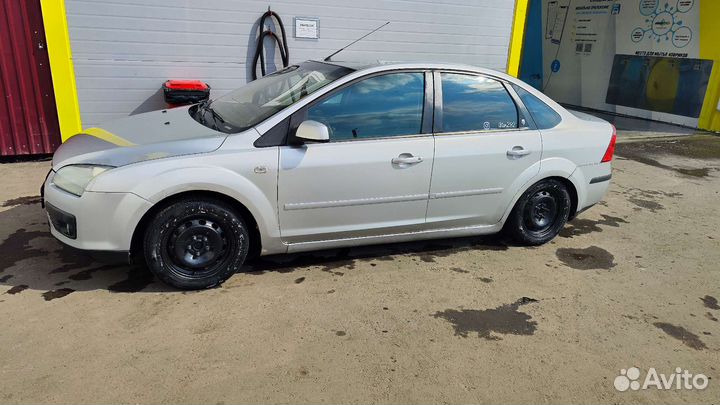 Ford Focus 1.6 МТ, 2005, 380 000 км