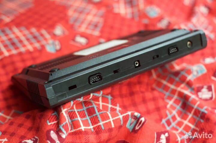 Atari 2600 PAL, джойстики CX-40, SJS-I и QuickShot