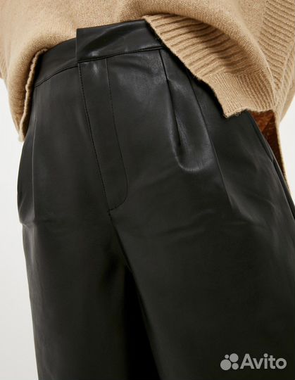 Кожаные шорты