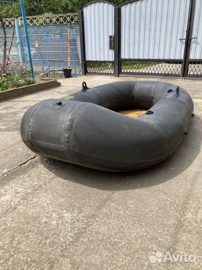 Надувная лодка б/у