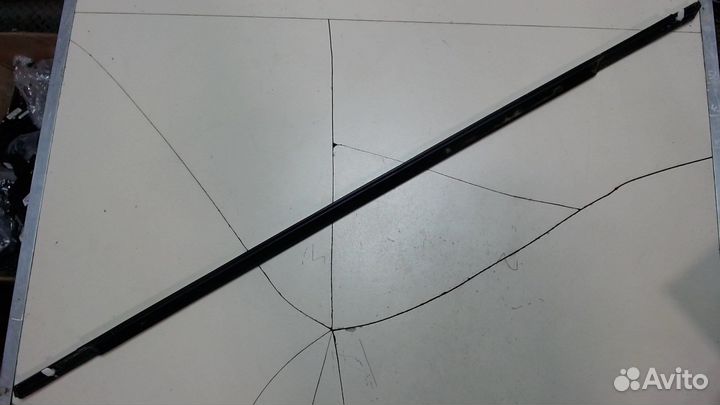 Молдинг стекла Volvo XC90, 2016