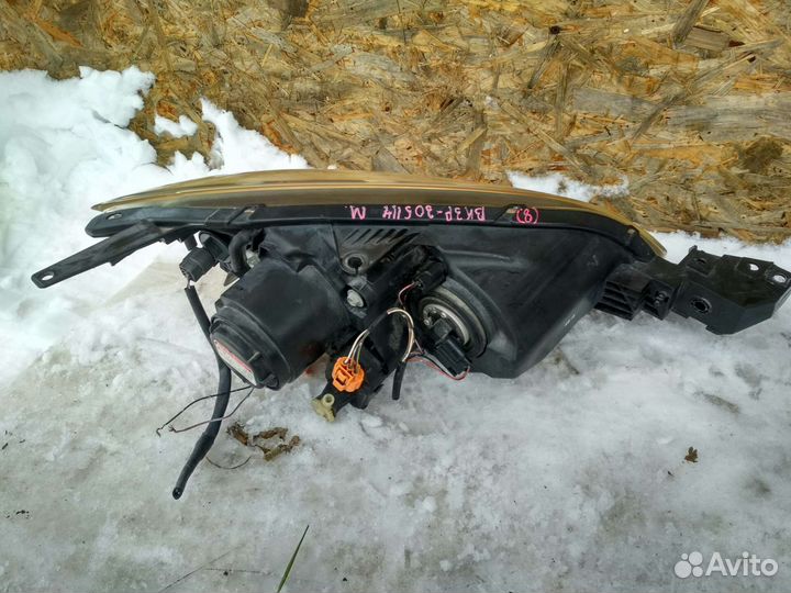 Фара левая Mazda 3 xenon