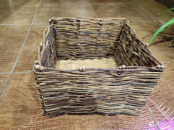 Корзины плетеные из лозы натуральной
