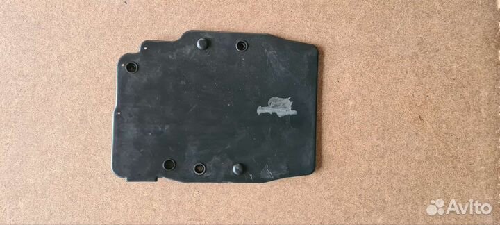 Крышка корпуса мозгов форд куга