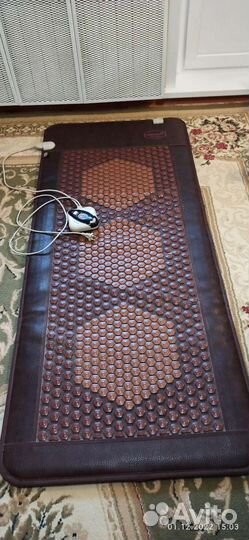 Нефритовый тепловой мат