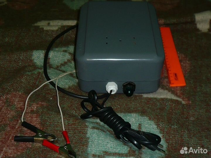 Старый автозарядник СССР 12 в. 4 а