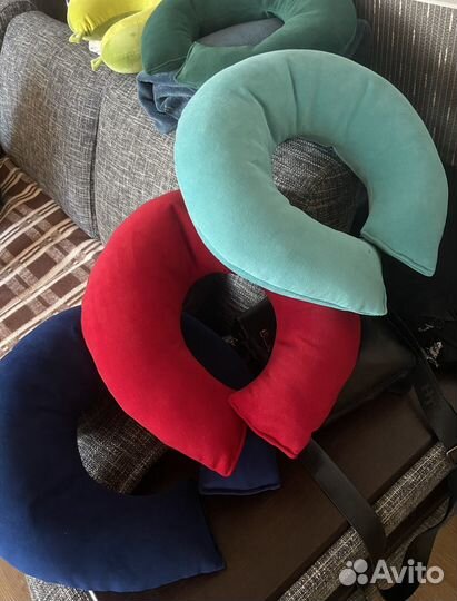Подушки под голову новые