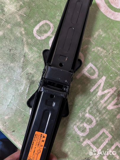 Домкрат Nissan x trail t31