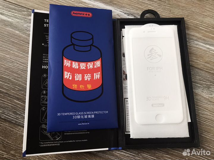 Защитное стекло на iPhone 7/8/SE