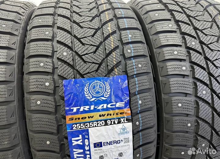 Tri Ace Snow White II 255/35 R20 26J