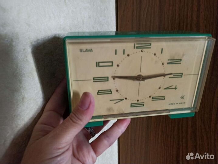 Часы будильники настольные СССР