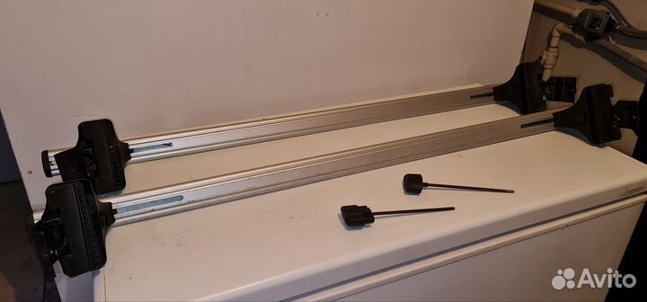 Багажник на крышу Volvo Thule