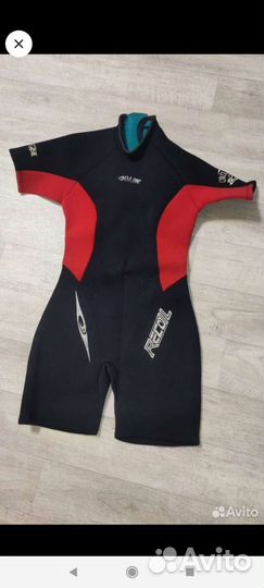 Гидрокостюм 42