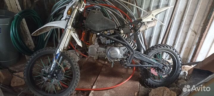 Питбайк kayo basic yx 140 krz
