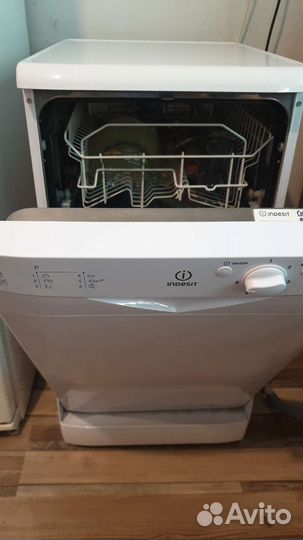 Посудомоечная машина Indesit dsg2637