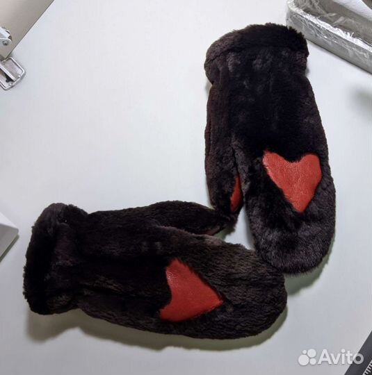 Варежки из овчины