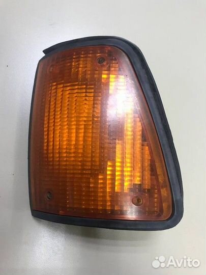 Повторитель указателя поворота левый газ 3102