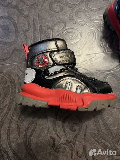 Ботинки демисезонные 22