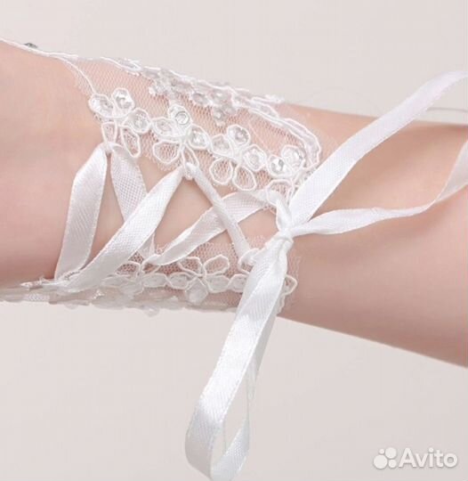 Митенки / перчатки белые