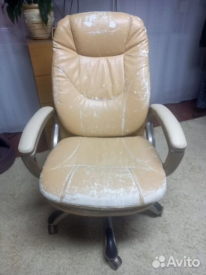 Компьютерное кресло под реставрацию
