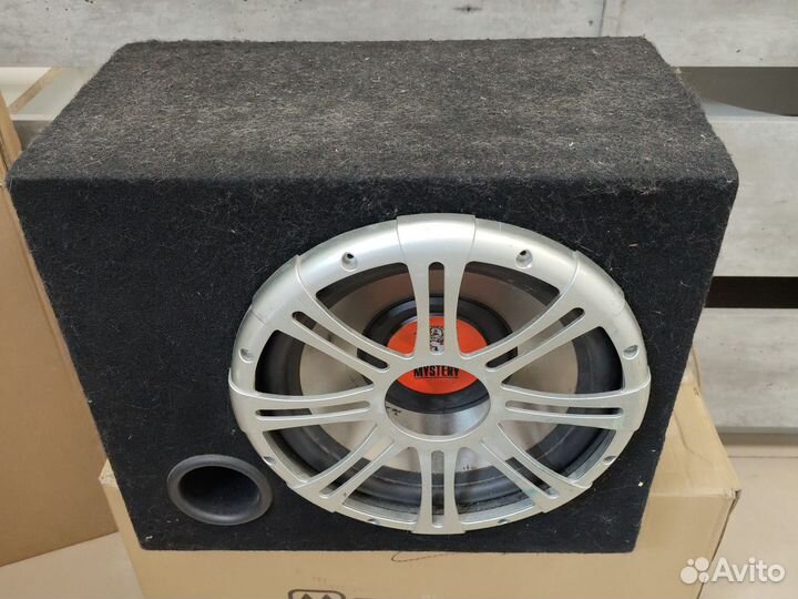 Сабвуфер Mystery с усилителем