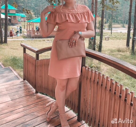 Платье женское