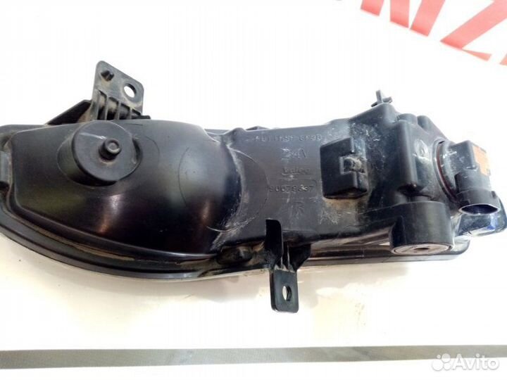 Противотуманный фонарь правый Nissan Х Tail T32