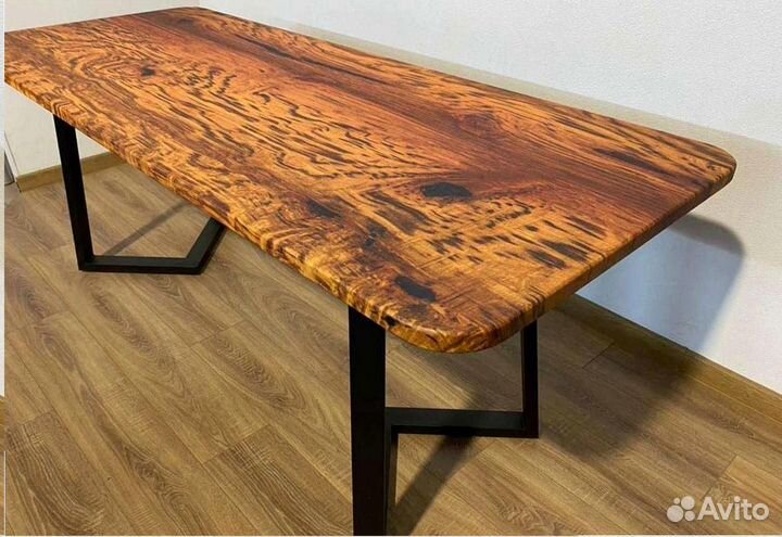 Компьютерный стол 'Grounded Addition'